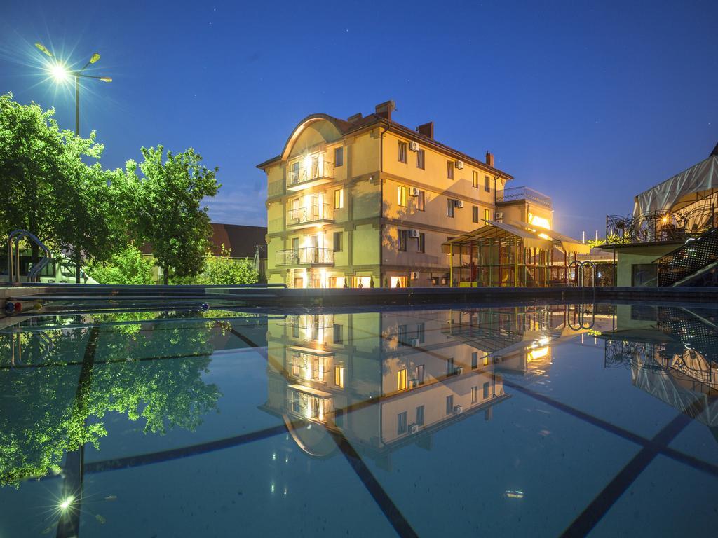 Hotel Kilikiya أوزهورود المظهر الخارجي الصورة